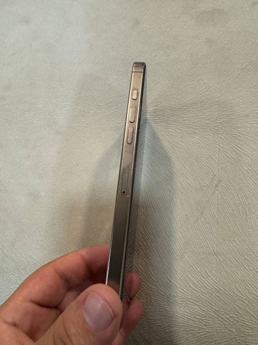 Iphone 16 pro max Desert Titanium