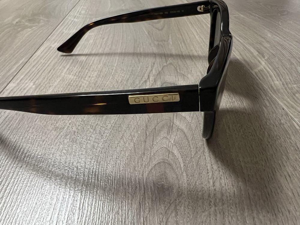 Gucci ochelari noi 100% originali, cu cutie si toate accesoriile