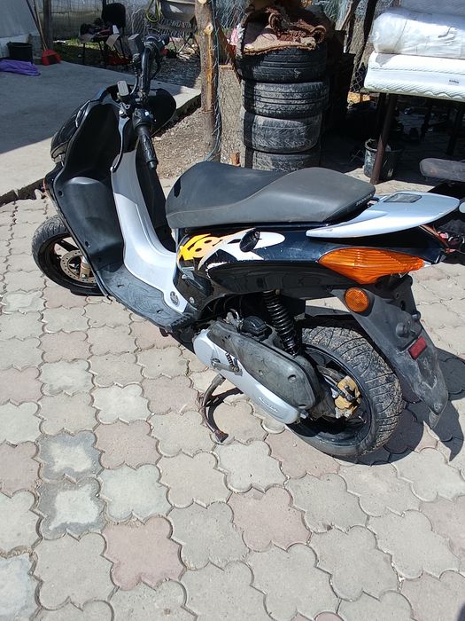 Vând scuter Honda