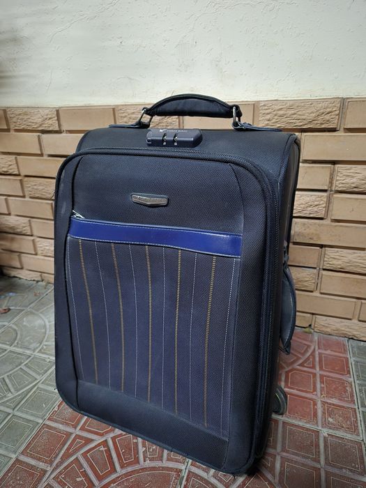 Чемодан Three Birds