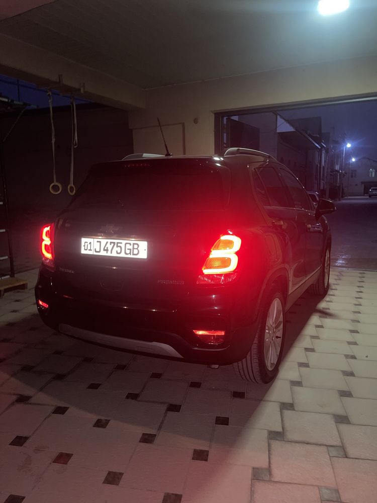 Tracker 1 Premier 2019 avtomat