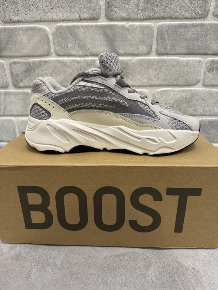 Yeezy 700 Static 36-45