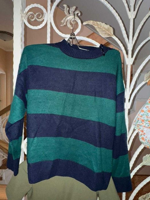 Вязанный свитер унисекс