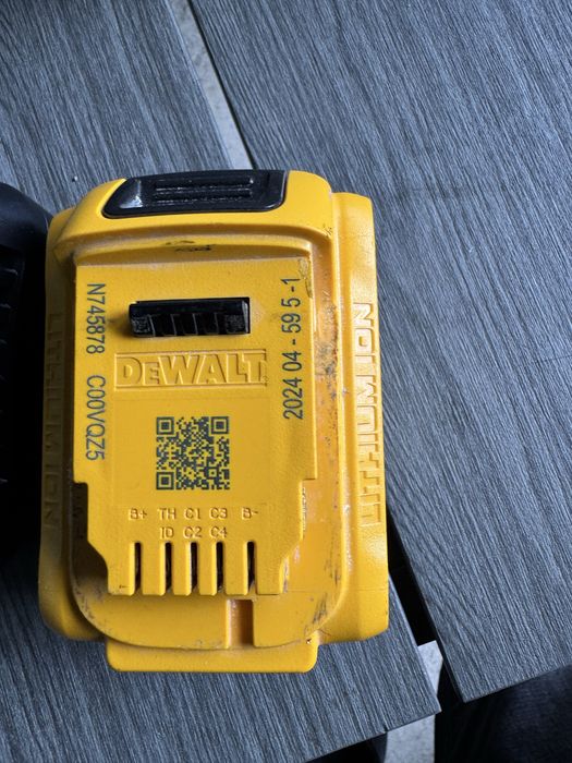 Incarcator si acumulatori dewalt