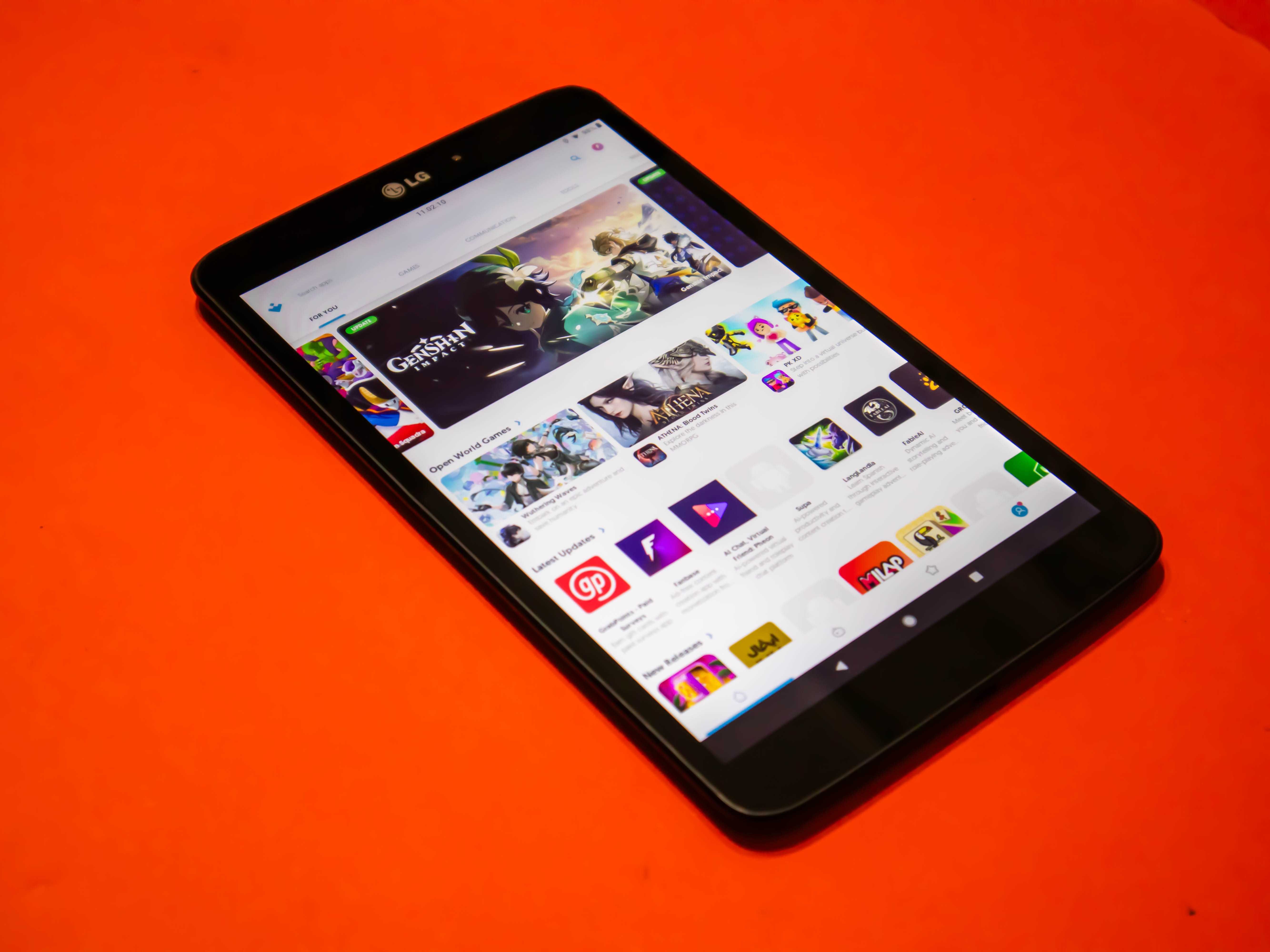 LG V500 8.3' таблет /  Snapdragon 600 / 2GB RAM / 48GB / Android 9
