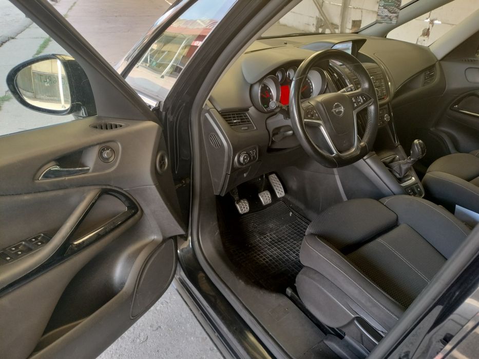 Opel Zafira C an 2014