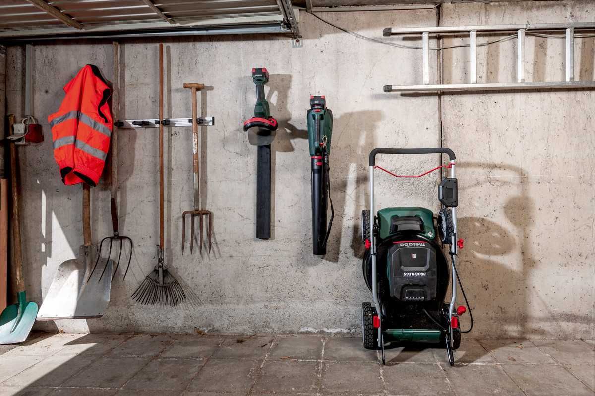 ПРОМО: Акумулаторна косачка 46CM 55L METABO RM 36-18 LTX BL 46 SOLO