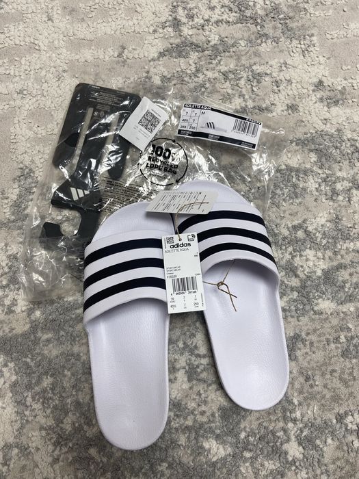 Продам новые шлепанцы адидас оригинал, 39 размер не подошли размером