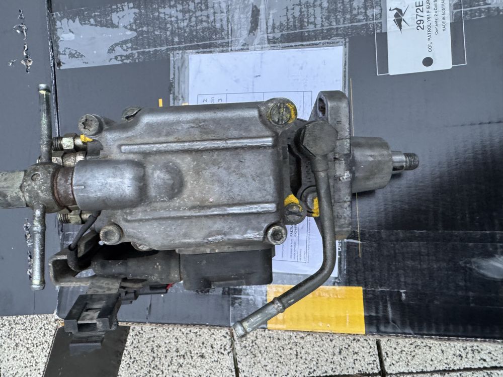 De vanzare pompa injectie nissan patrol y61 2.8l