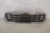 Grila Centrala Radiator Originala In Stare Buna Toyota  Hilux  7 [2th