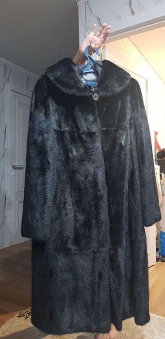 Продам норковую шубу