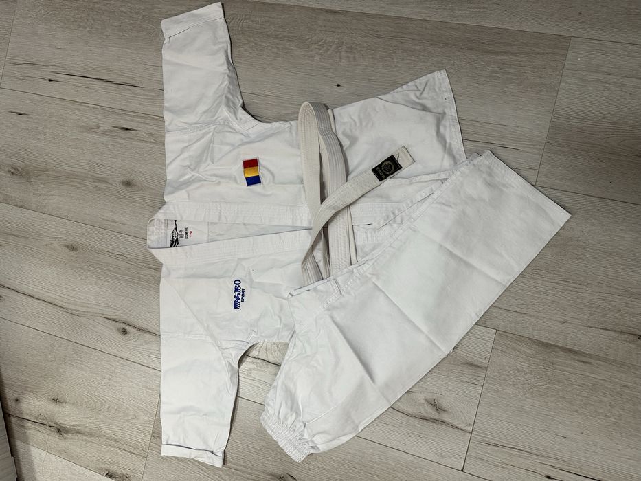 Kimono karate/judo Masibo Matsui si protectii copii mar. S 120