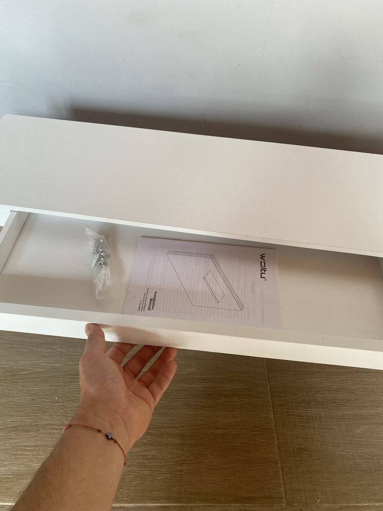 Стенен рафт с чекмедже MDF