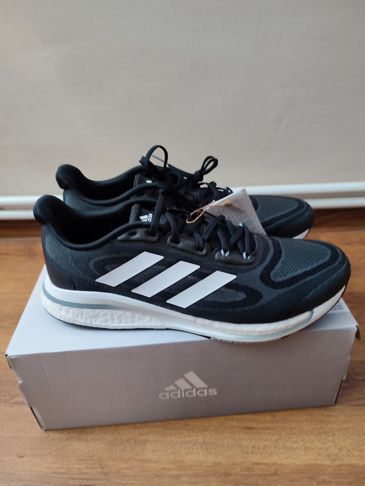 Adidas Supernova+M (номер 44)