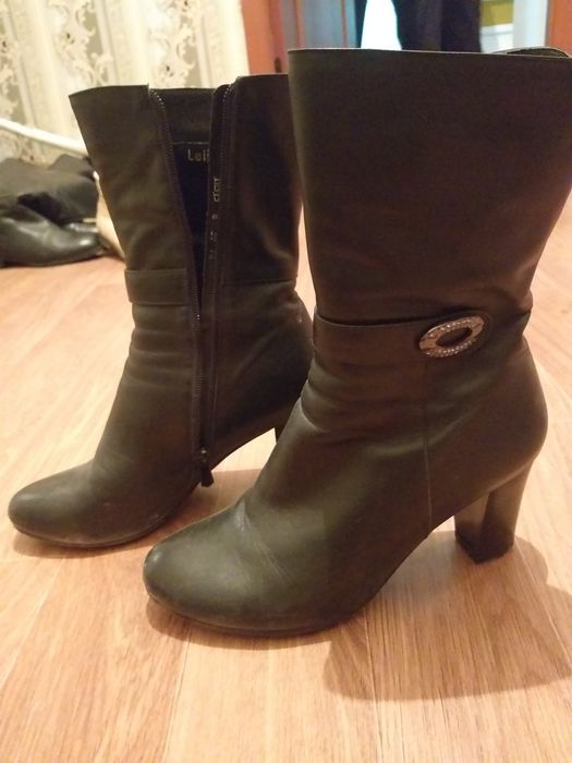 Срочно,Срочно Продам Коженный Осенний ботинки