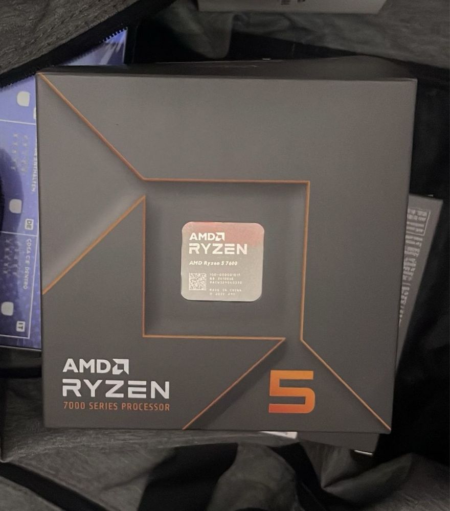 AMD Ryzen 5 (7600)