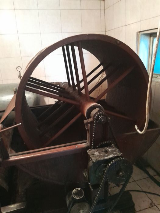 Presa de ulei și filtru rotativ