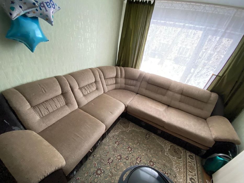 Продам диван угловой