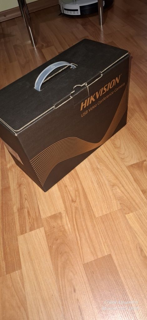 Vând camera web Hikvision