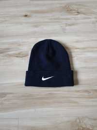 Оригинална зимна шапка Nike
