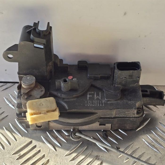 Broasca usa stanga fata Opel Zafira B