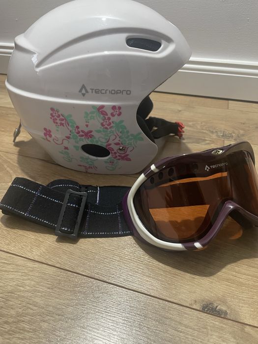 Casca  si ochelari fete