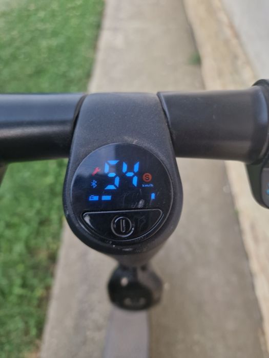 Vand doua trotinete pt piese sau la reparat. Ninebot si Insera