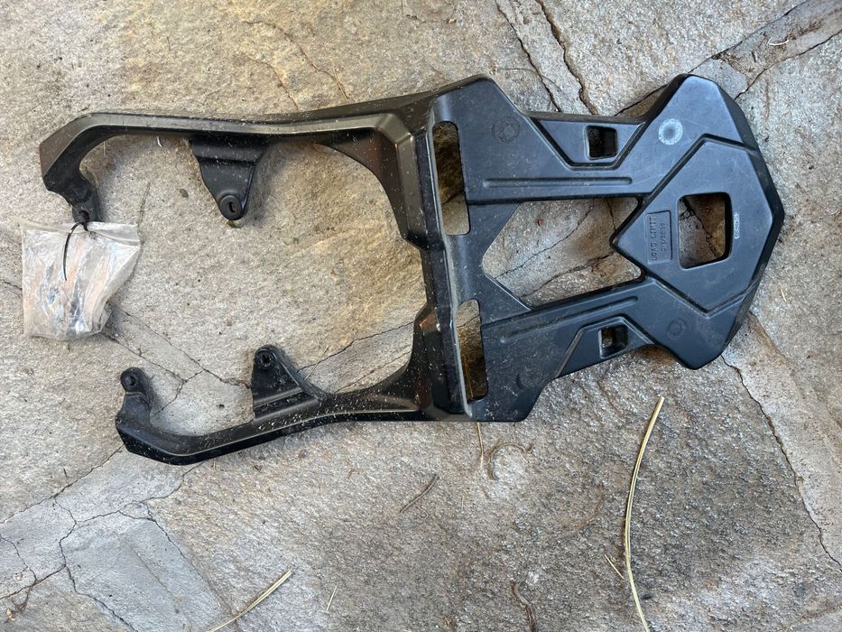 Yamaha mt07 куфар и стойка