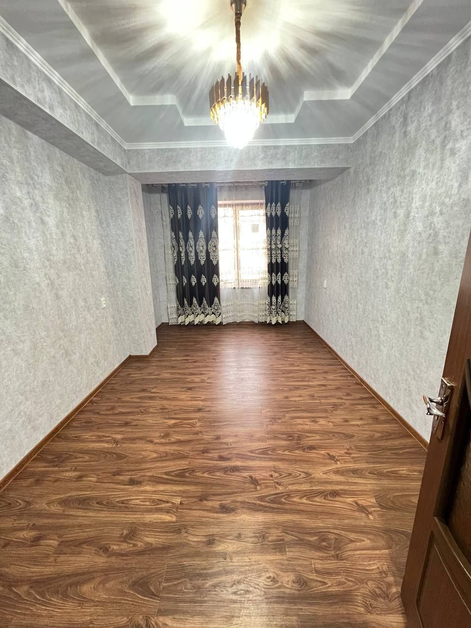 Продается 3х ком. новостройка 78 кв.м на 5 этаже в Микрорайоне