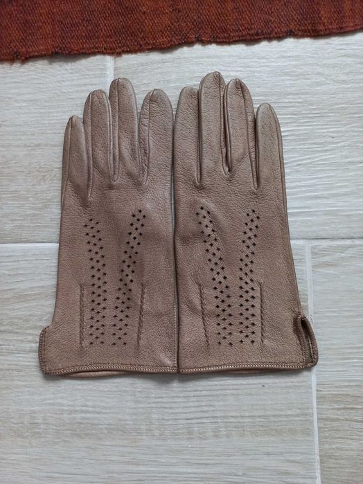Manusi din piele, vintage, pentru condus