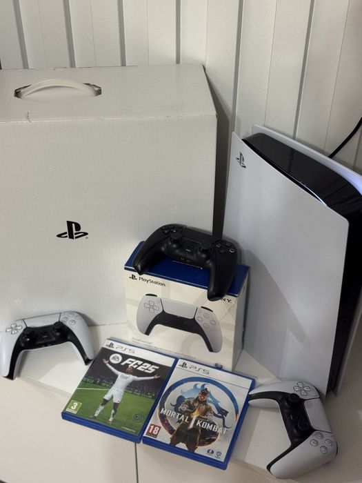 PlayStation5 fifa25,Mortolkombat,ufc5