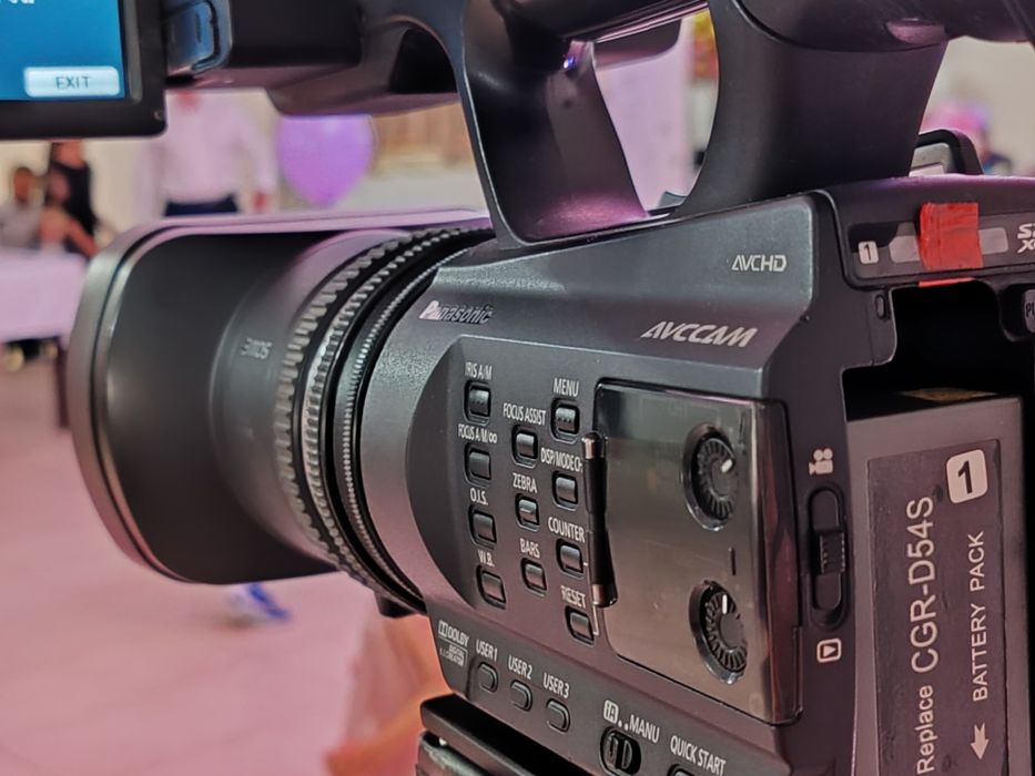 Camera video profesională Panasonic Ac 90