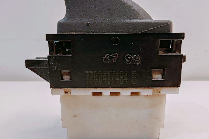 Buton Electric 7700417484B Renault Clio a 2-a generatie seria