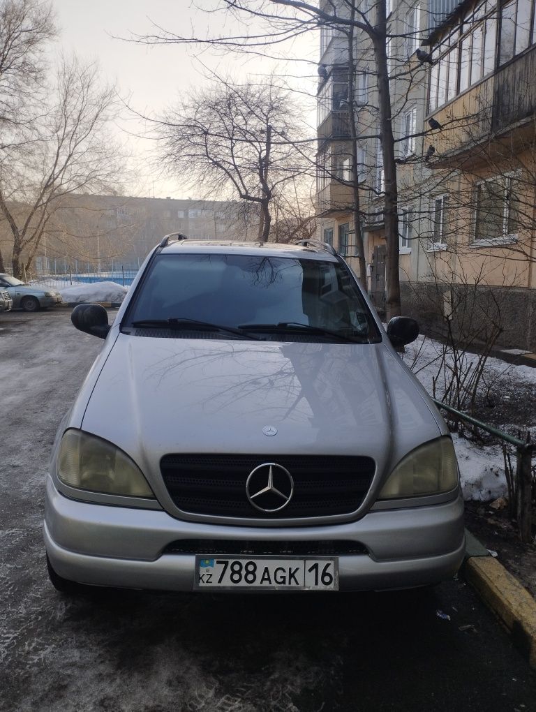 Продам Мерседес ML320