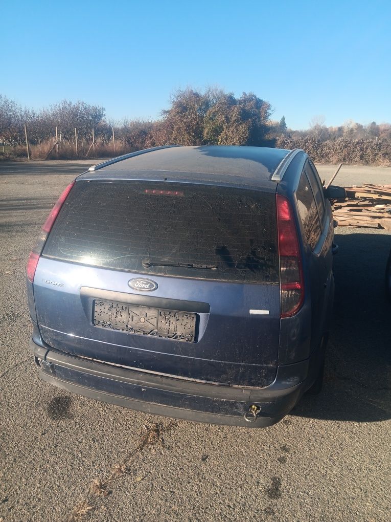 Ford Fokus-1,8 TDCI на части