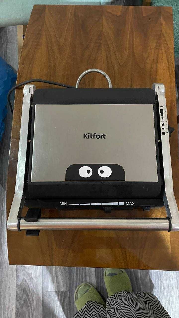 Гриль Kitfort новый