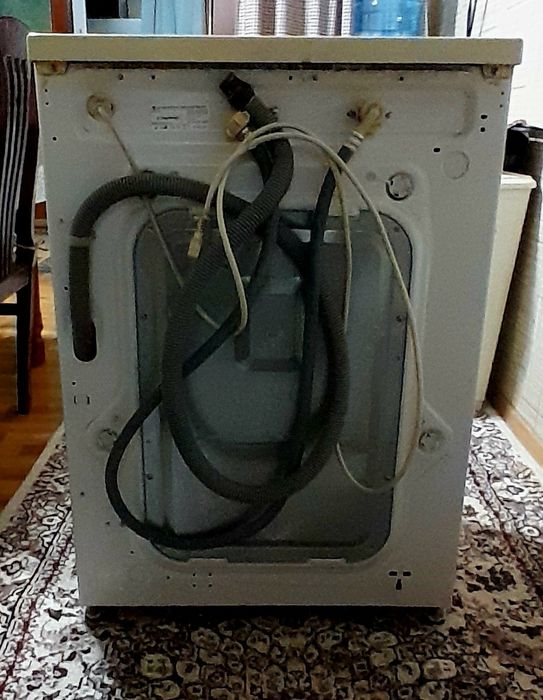 Продам стиральную машину