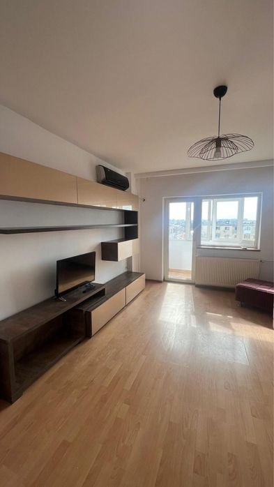 Vand apartament 2 camere - Piata Mihai Viteazu