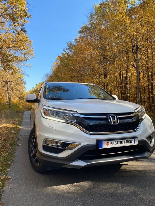 Honda CR-V Vând mașină de încredere și performanță! Honda CR-V este un SUV compac