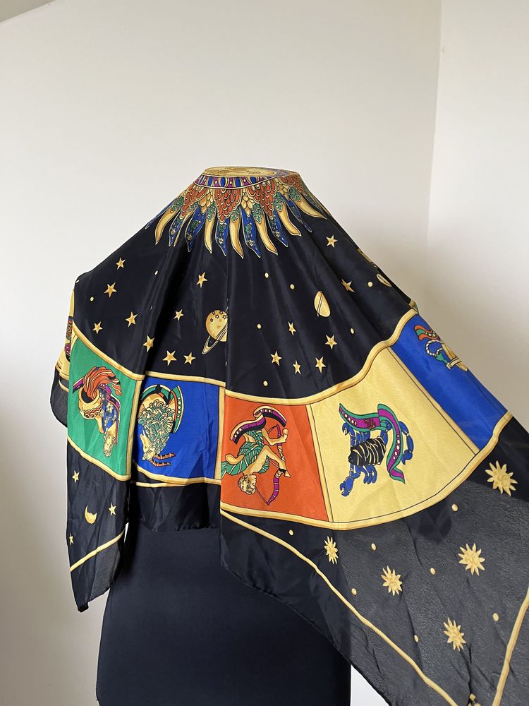 Esarfa Zodiac , Gianni Versace , autentica , impecabila