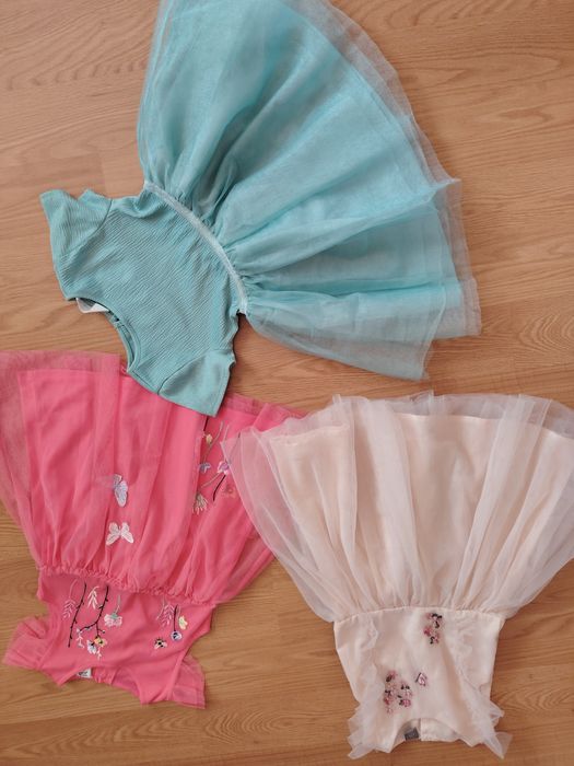 Set  rochițe 104 -110 preturi între 25 lei -35 lei