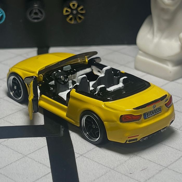 BMW M4 F83 Matchbox Moving Parts