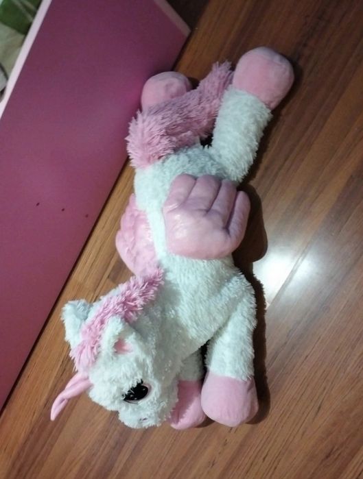 Unicorn de pluș mare