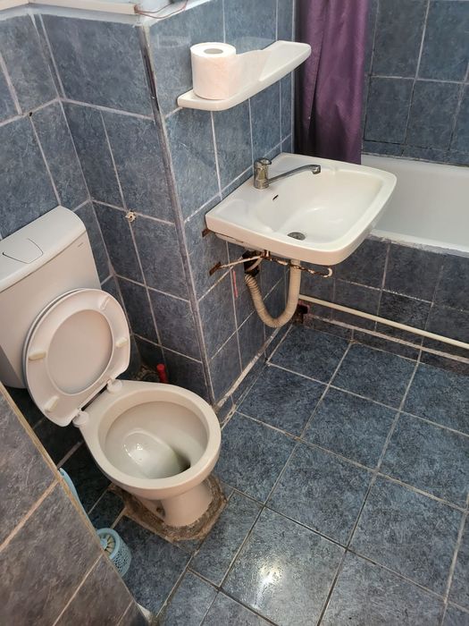 Închiriez apartament