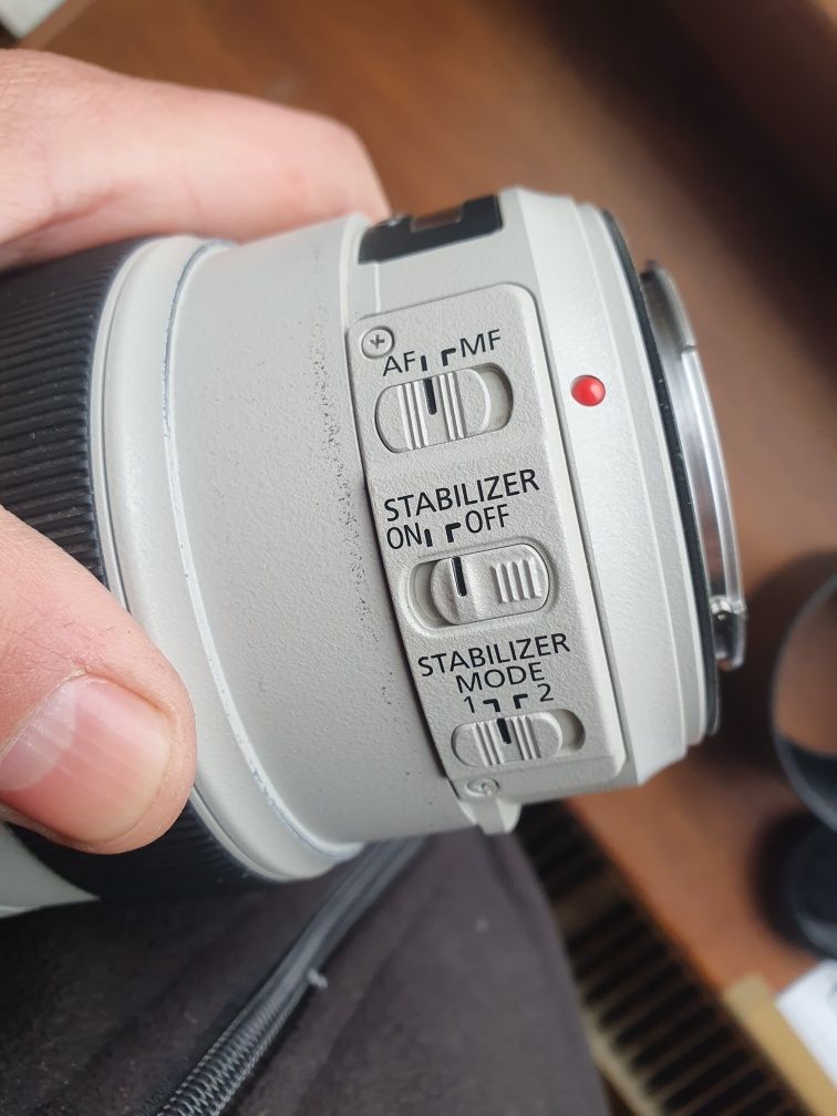 Obiectiv foto Canon EF 70-300mm f/4-5.6L IS USM