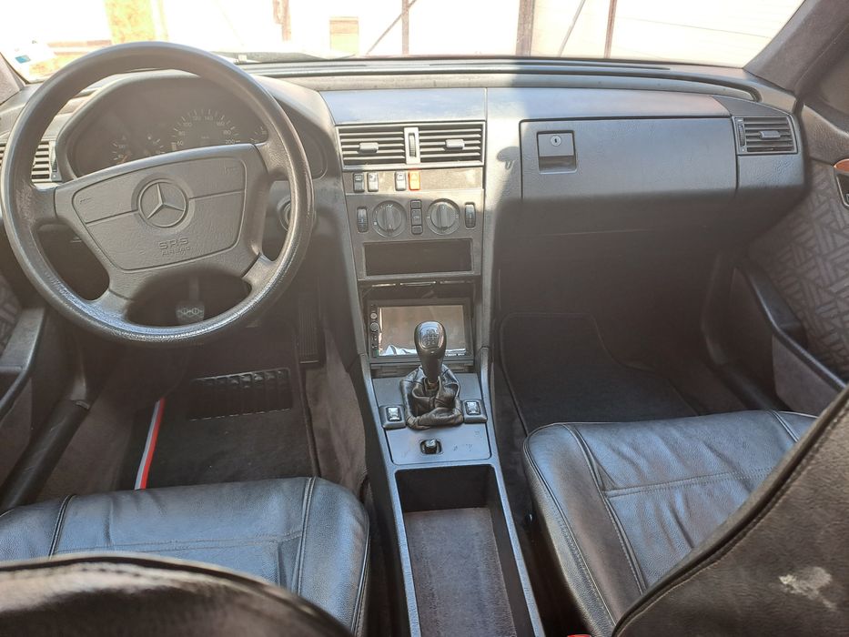 Vand urgent  mercedes c180 w202 1994