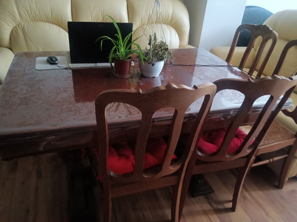 Продавам старинни мебели