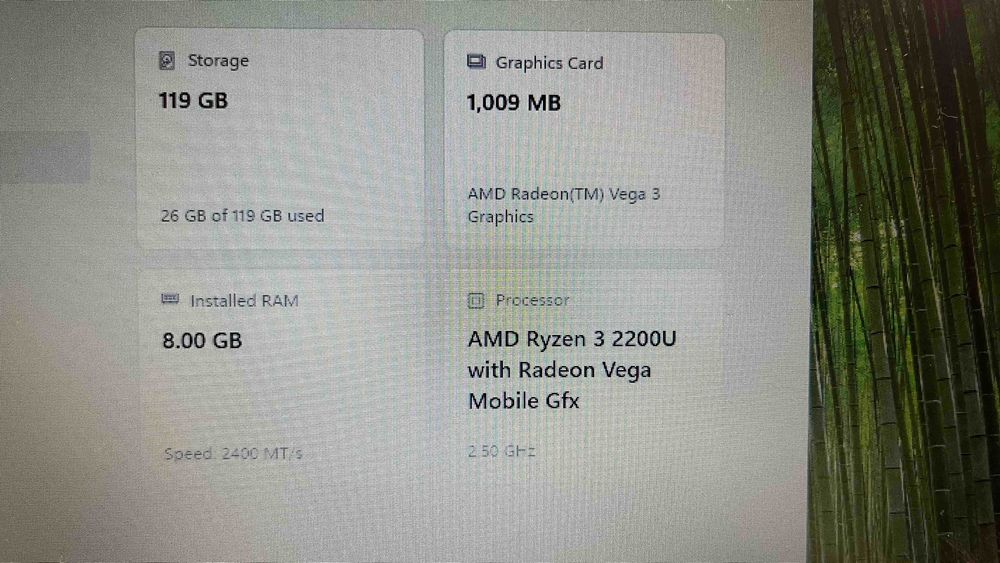 Лаптоп HP - 14" AMD Ryzen 3 |8GB RAM|128GB SSD