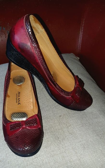 Обувь женская  новая 39-40 размер