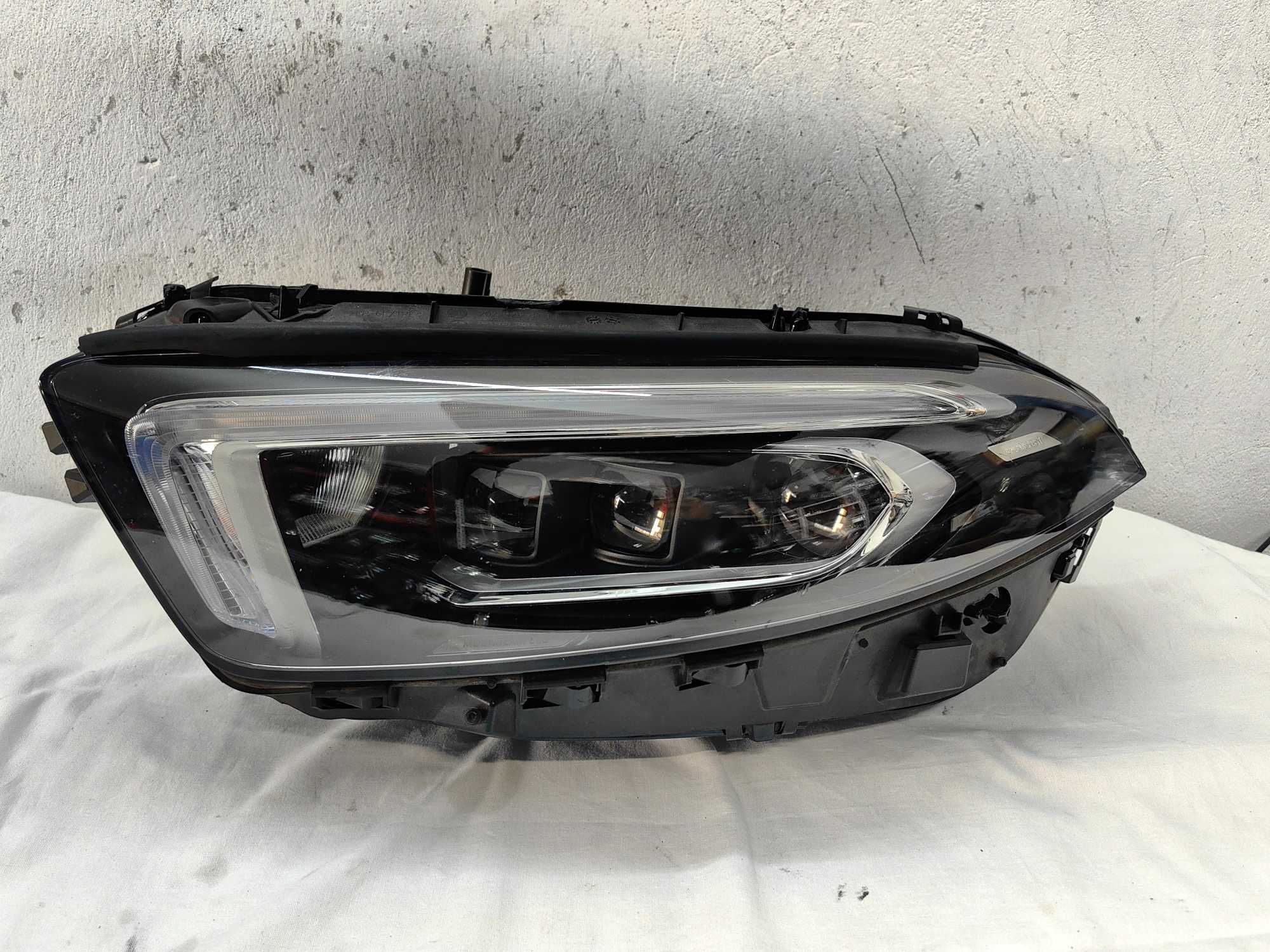 Оригинален фар Мерцедес 177  Mercedes A 177 MULTIBEAM